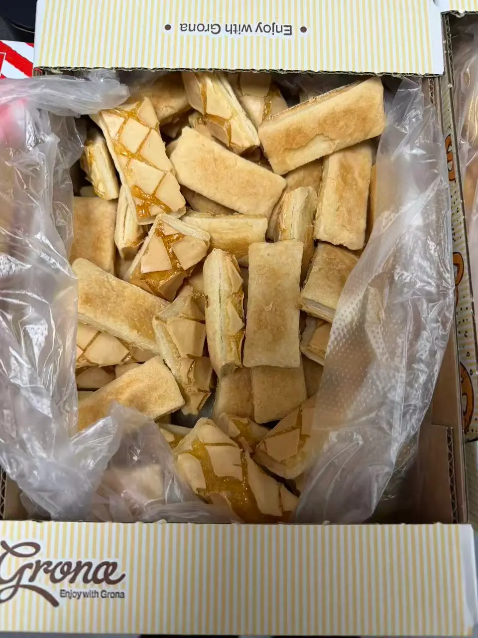 GRONA Puff Pastry Fingers 400g | GRONA 糖霜酥皮条 400g